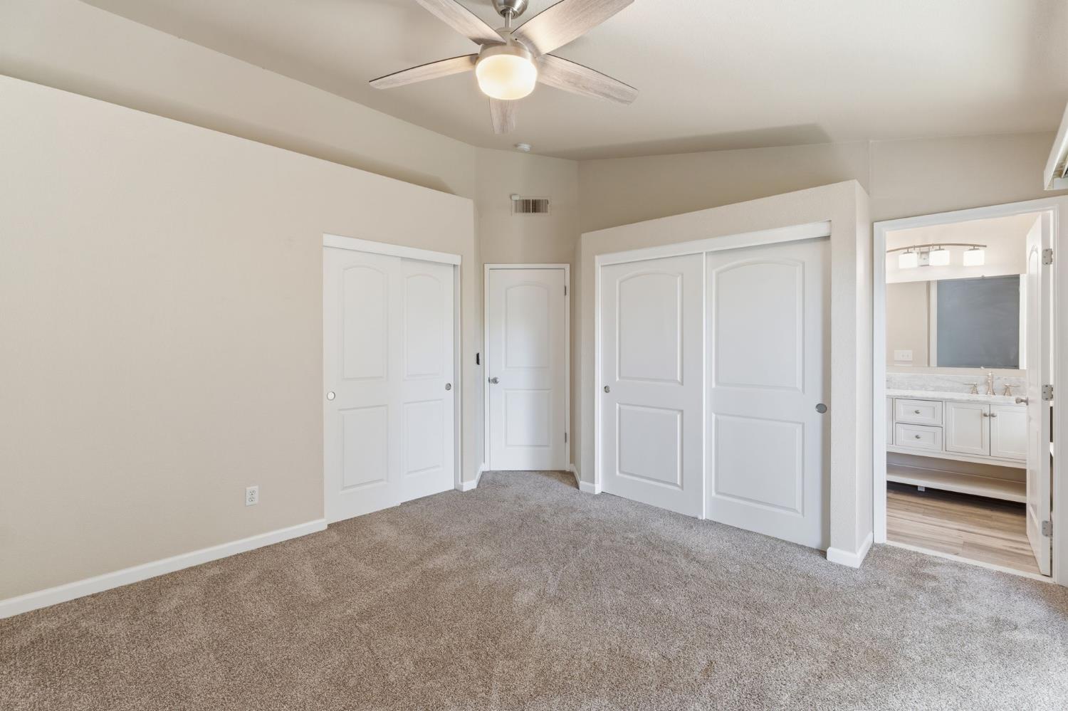 2702 Mitchell Ave, Clovis, CA 93611