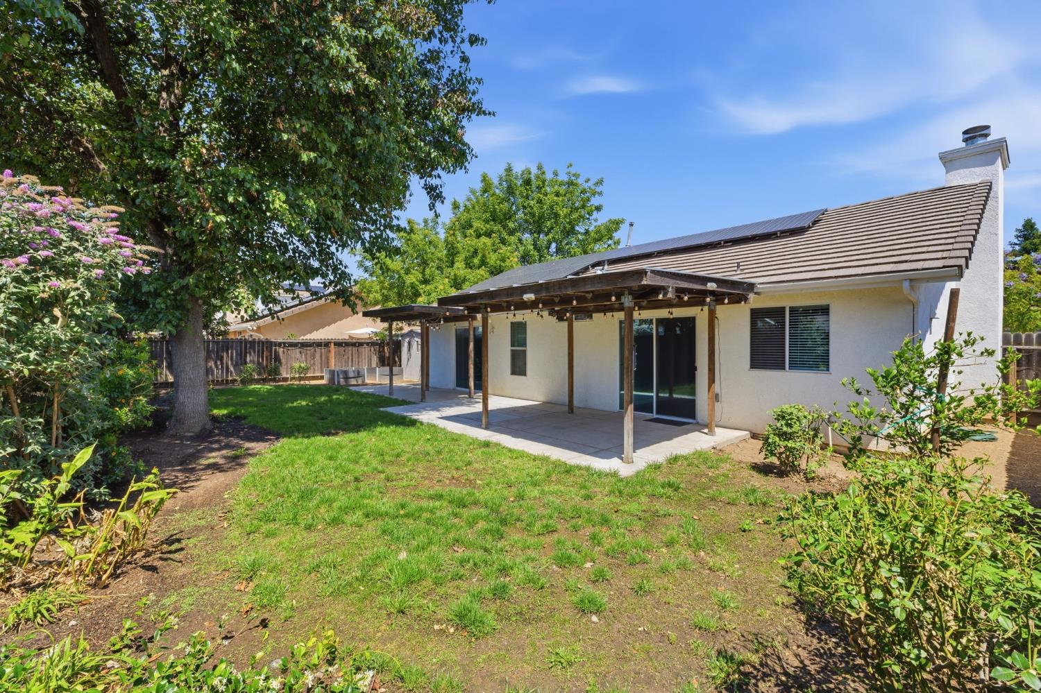 2702 Mitchell Ave, Clovis, CA 93611