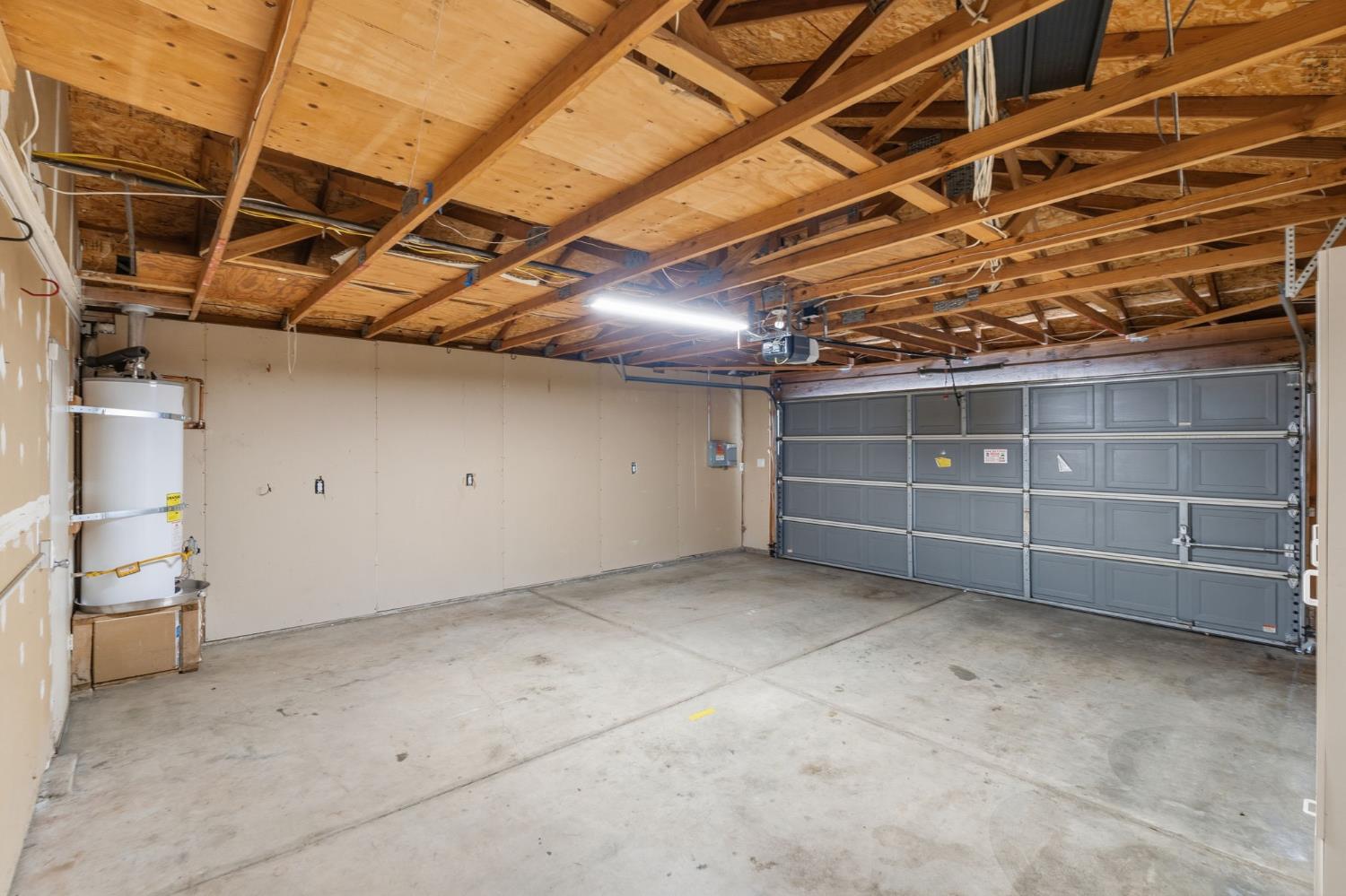 2702 Mitchell Ave, Clovis, CA 93611