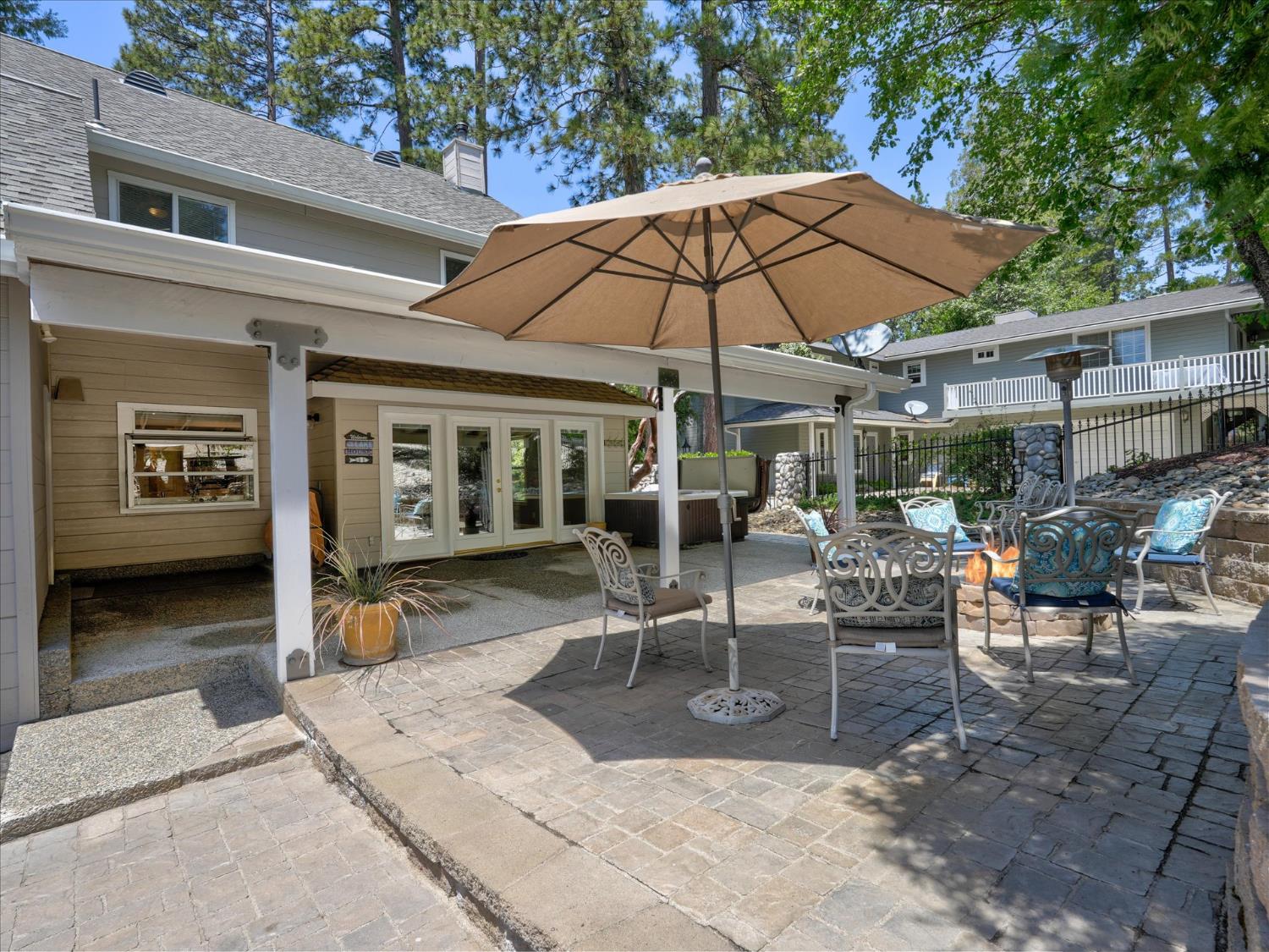 40472 Road 274, Bass Lake, CA 93604