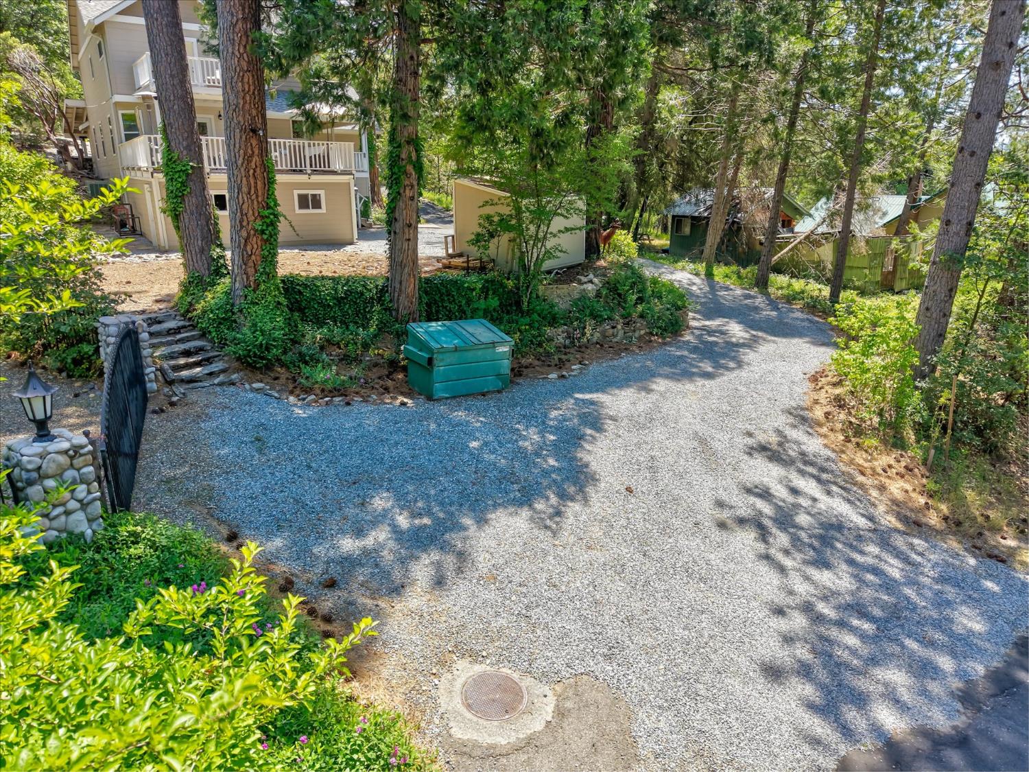 40472 Road 274, Bass Lake, CA 93604