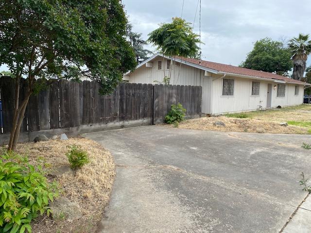 5310 E Huntington Ave, Fresno, CA 93727