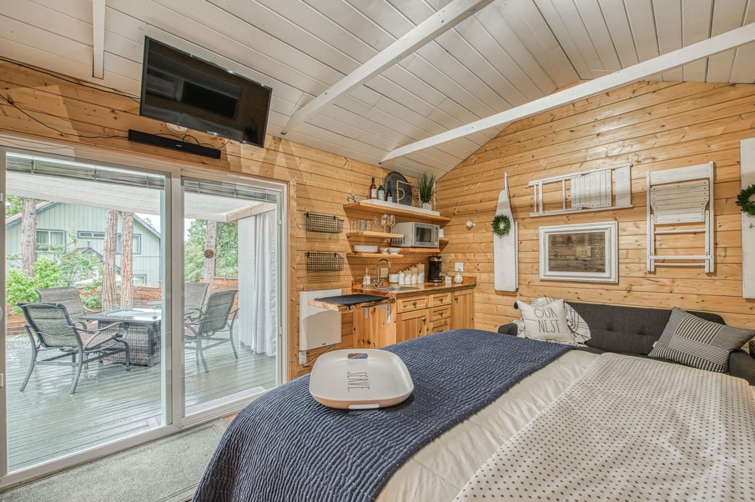 41895 Merriman Ln, Auberry, CA 93602