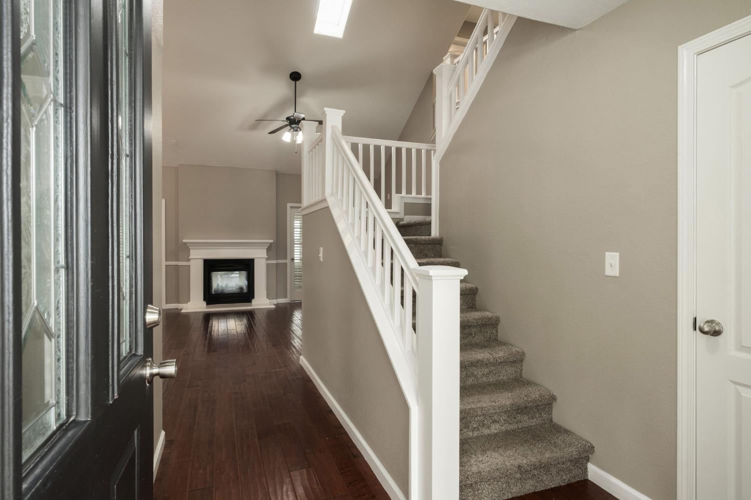 147 Everglade Ave, Clovis, CA 93619