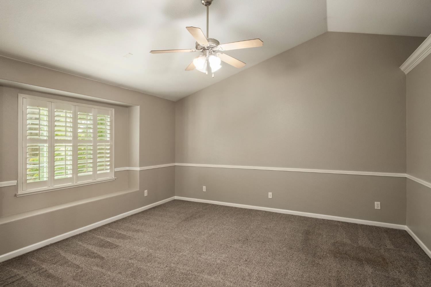 147 Everglade Ave, Clovis, CA 93619