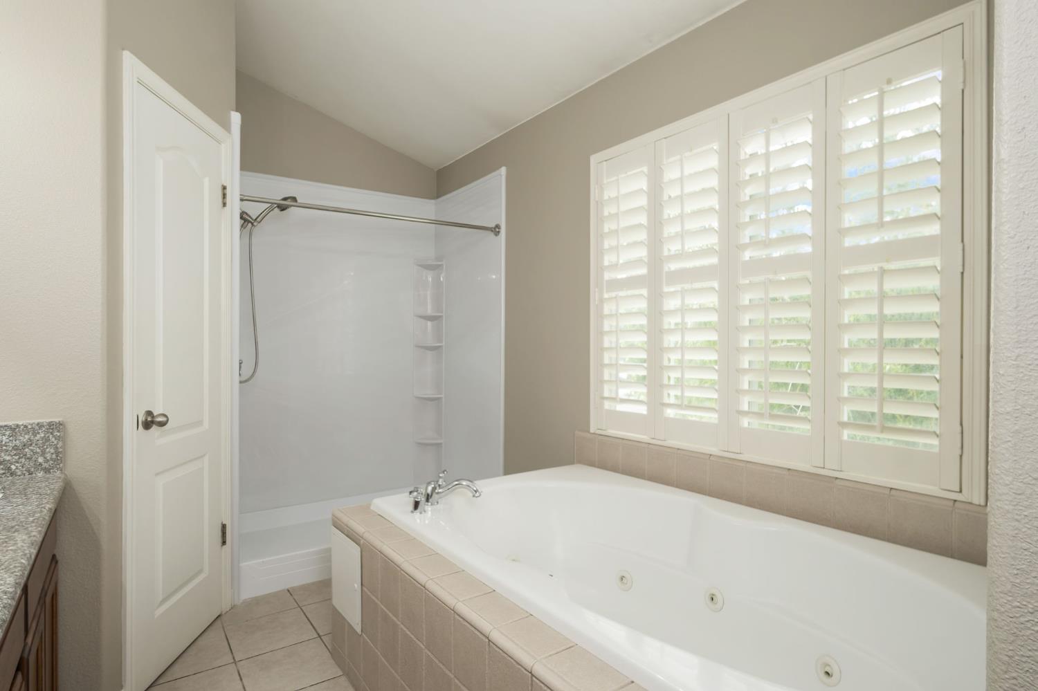147 Everglade Ave, Clovis, CA 93619