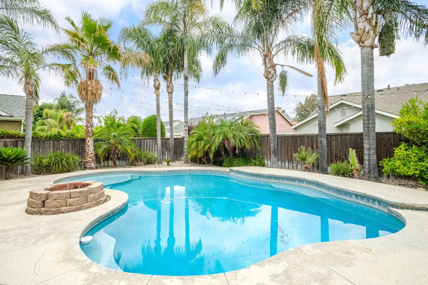 147 Everglade Ave, Clovis, CA 93619