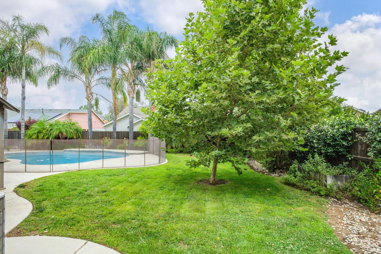 147 Everglade Ave, Clovis, CA 93619