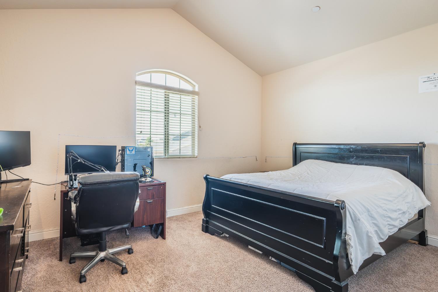 4102 Duncan Ave, Clovis, CA 93619