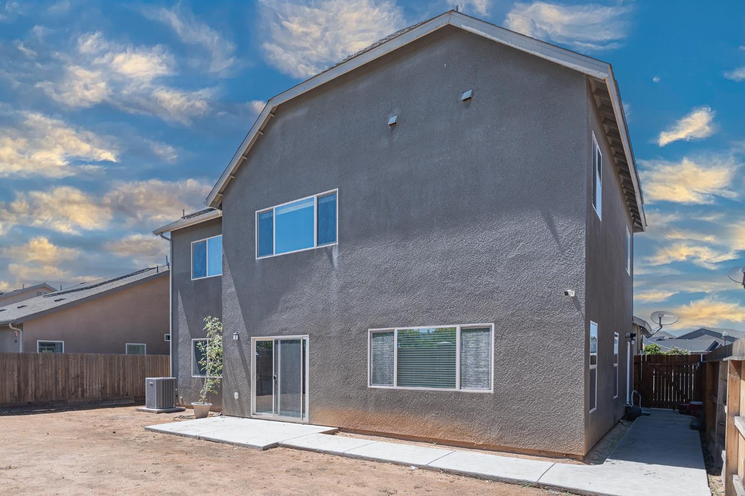 4102 Duncan Ave, Clovis, CA 93619