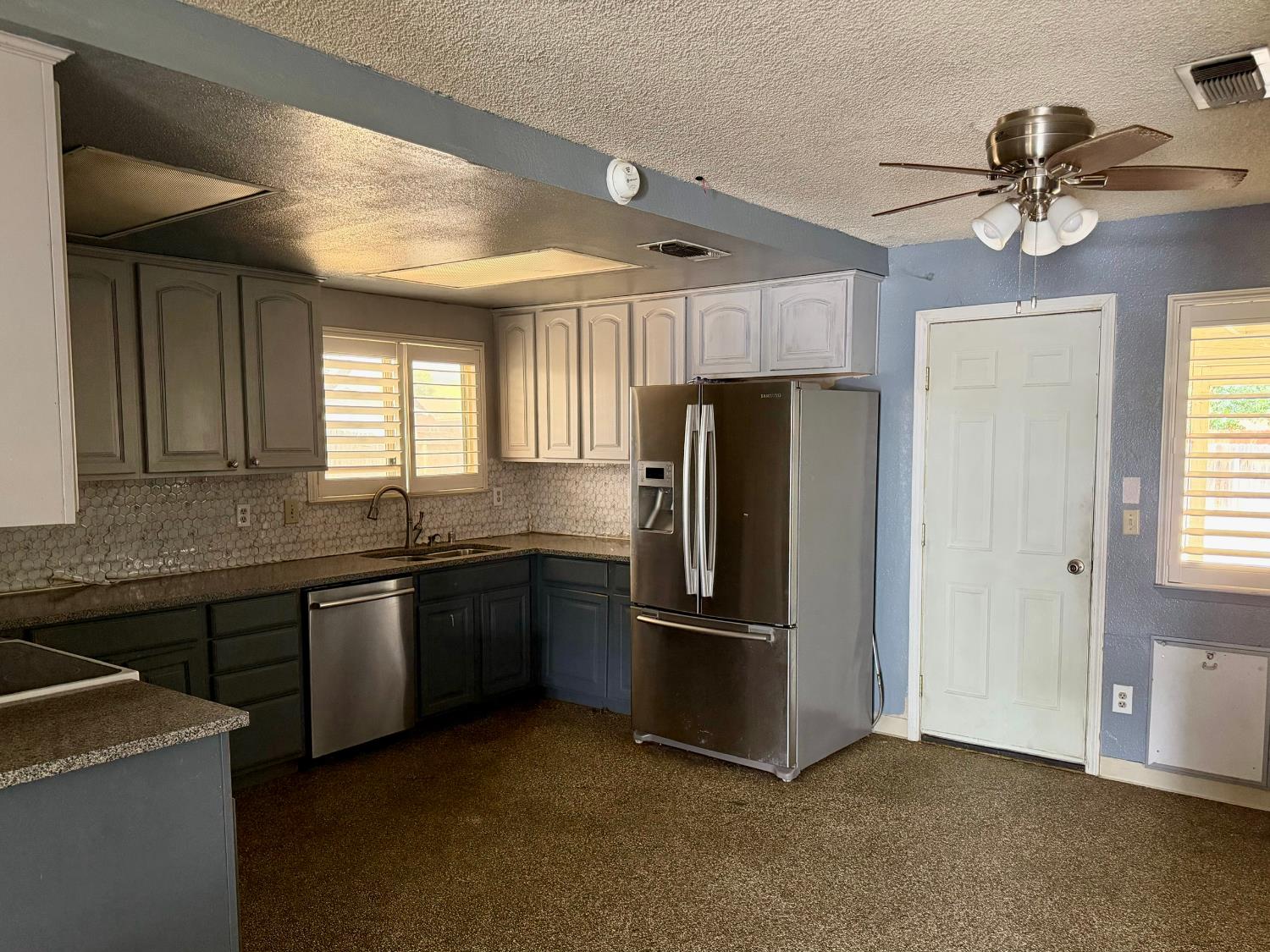 860 S Coalinga St, Coalinga, CA 93210