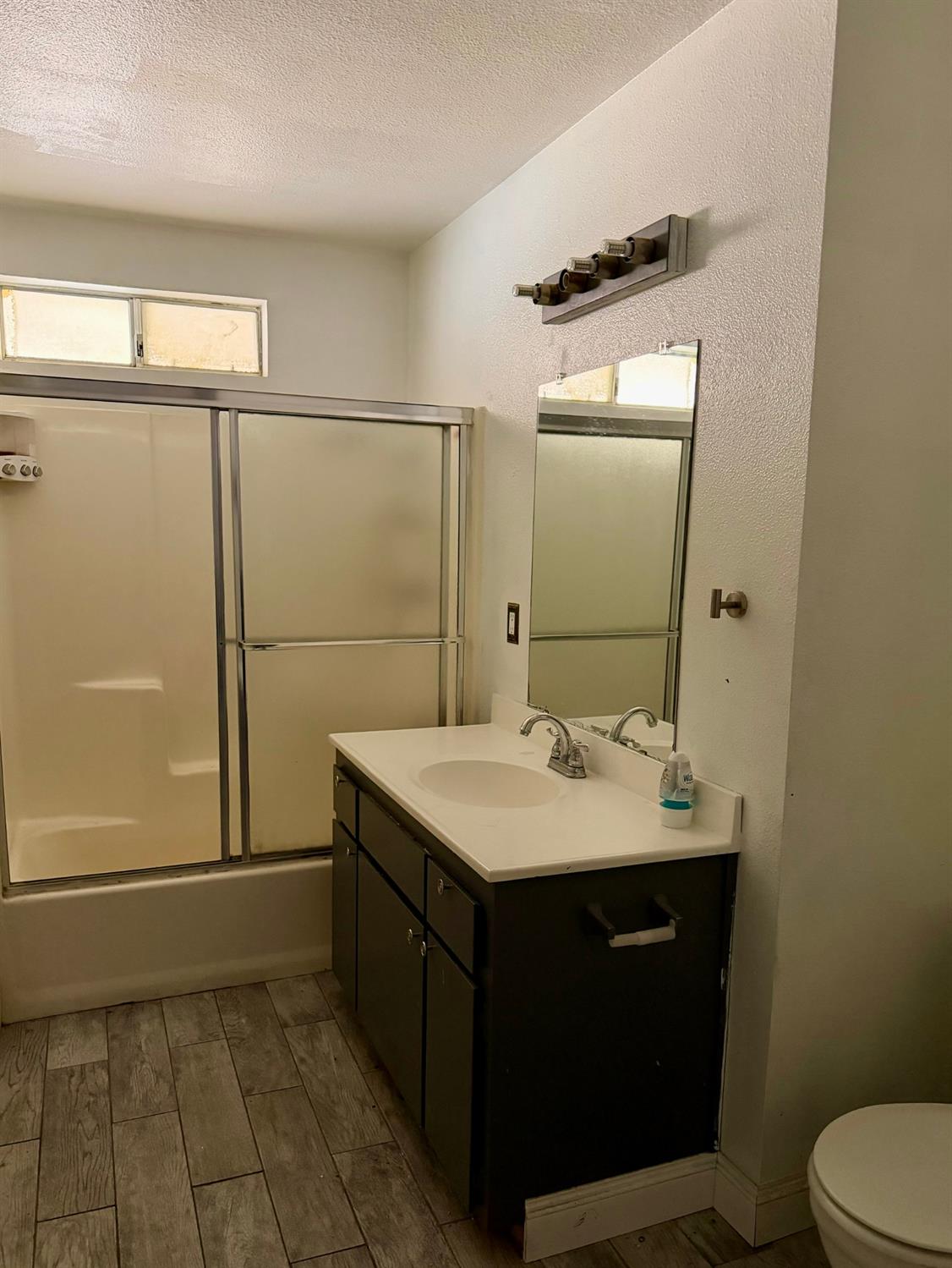 860 S Coalinga St, Coalinga, CA 93210