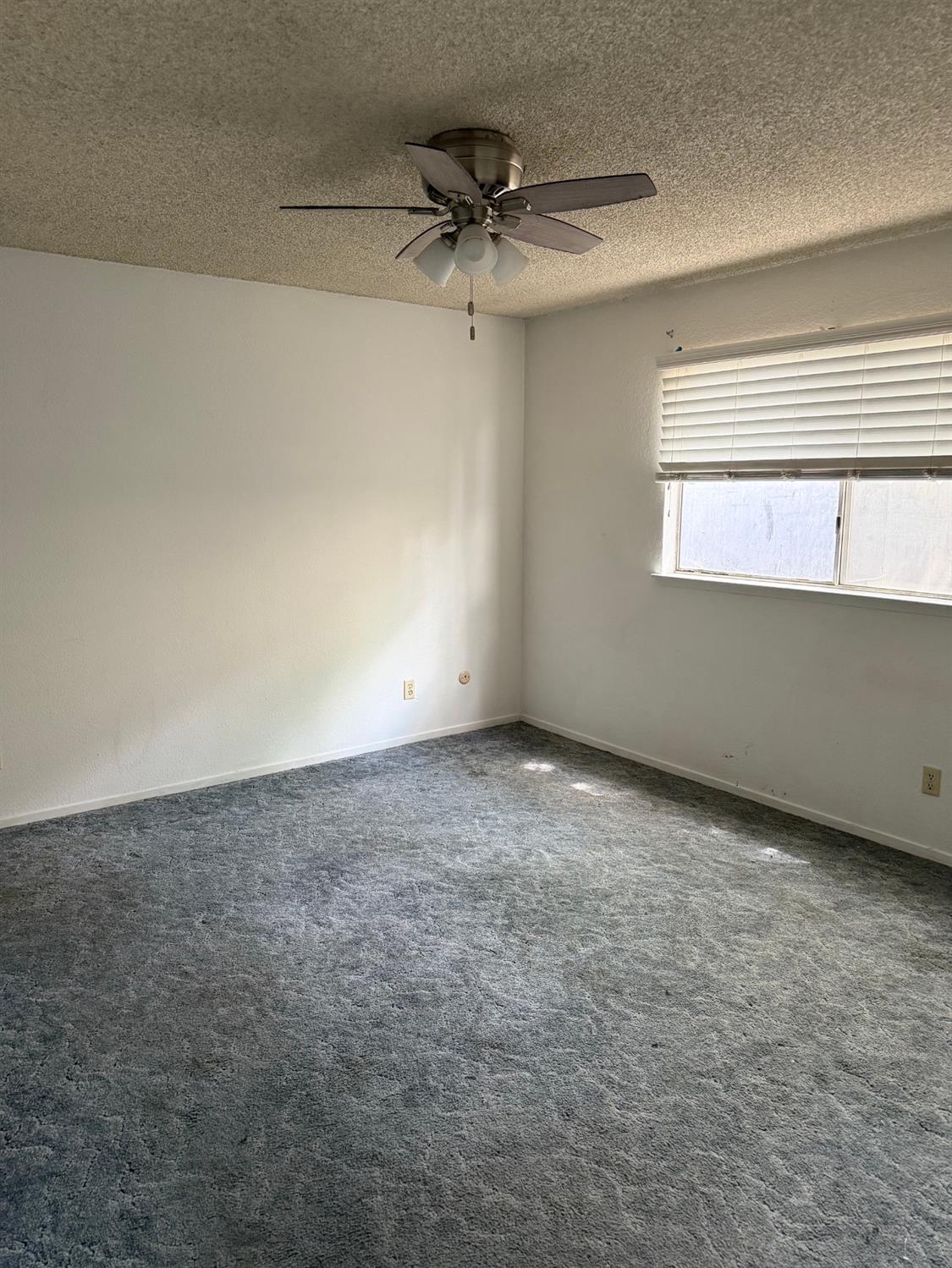 860 S Coalinga St, Coalinga, CA 93210