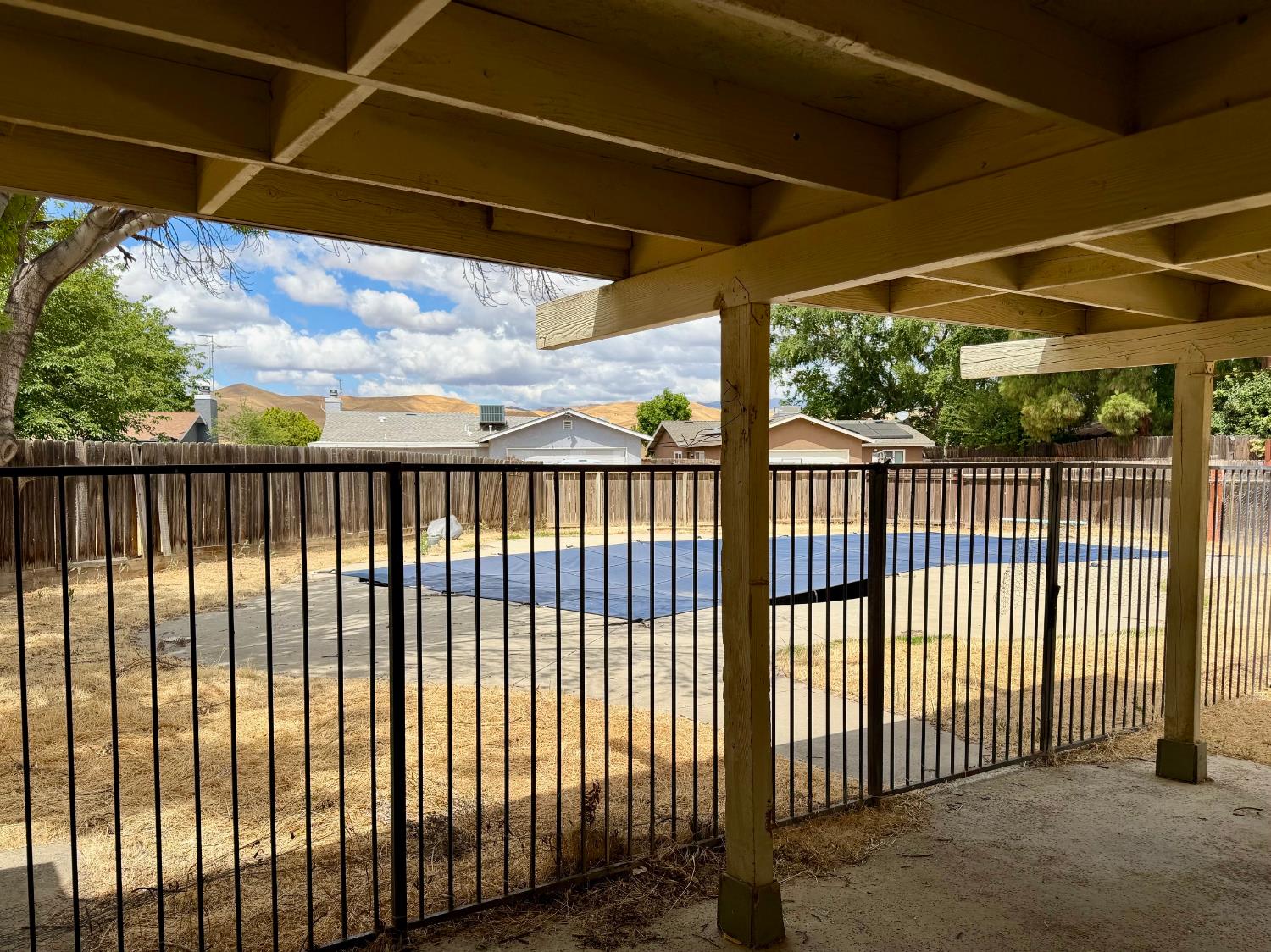 860 S Coalinga St, Coalinga, CA 93210