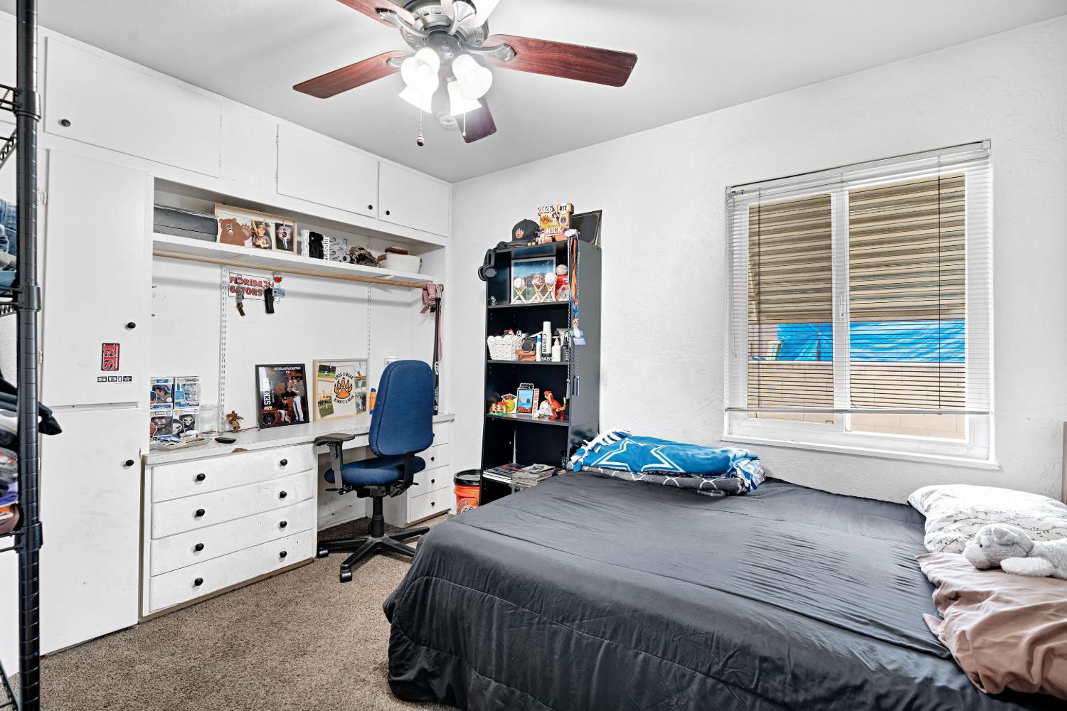 2003 Dennis Dr, Selma, CA 93662