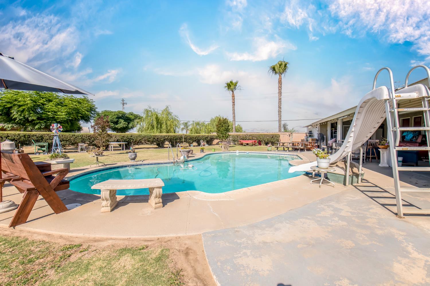 4037 E North Ave, Fresno, CA 93725