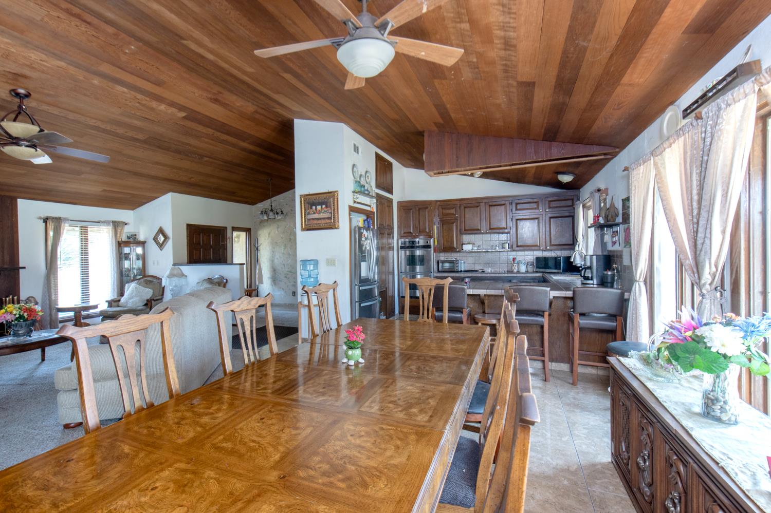 4037 E North Ave, Fresno, CA 93725