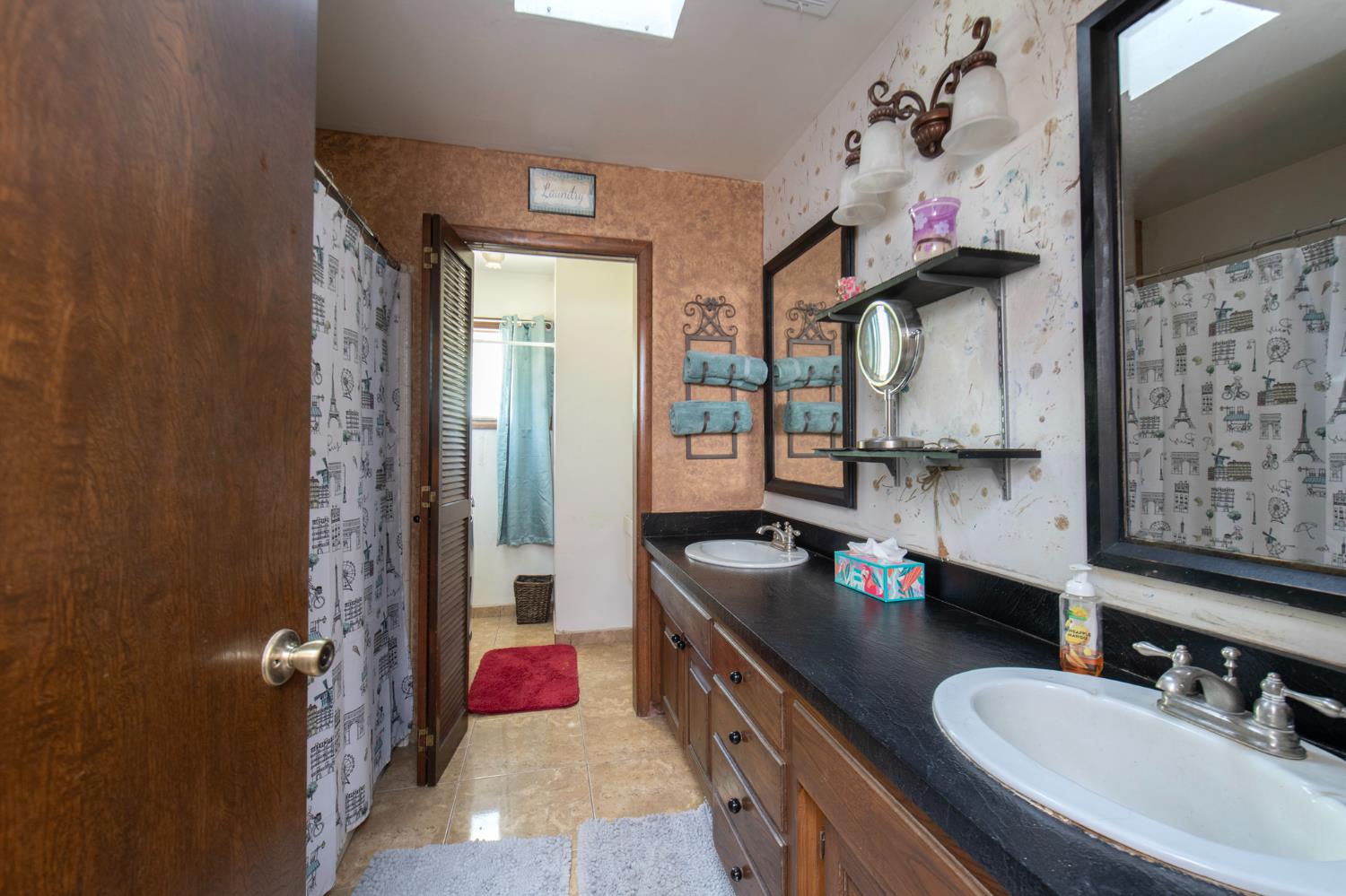 4037 E North Ave, Fresno, CA 93725