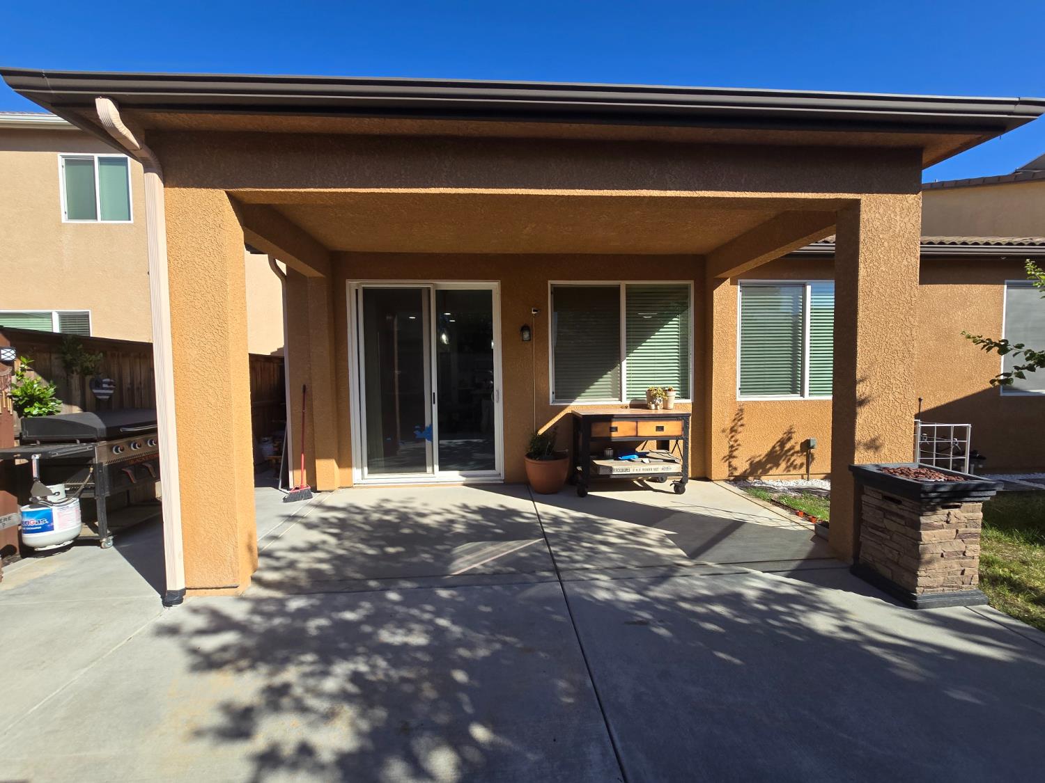 4153 Chessa Ln, Clovis, CA 93619