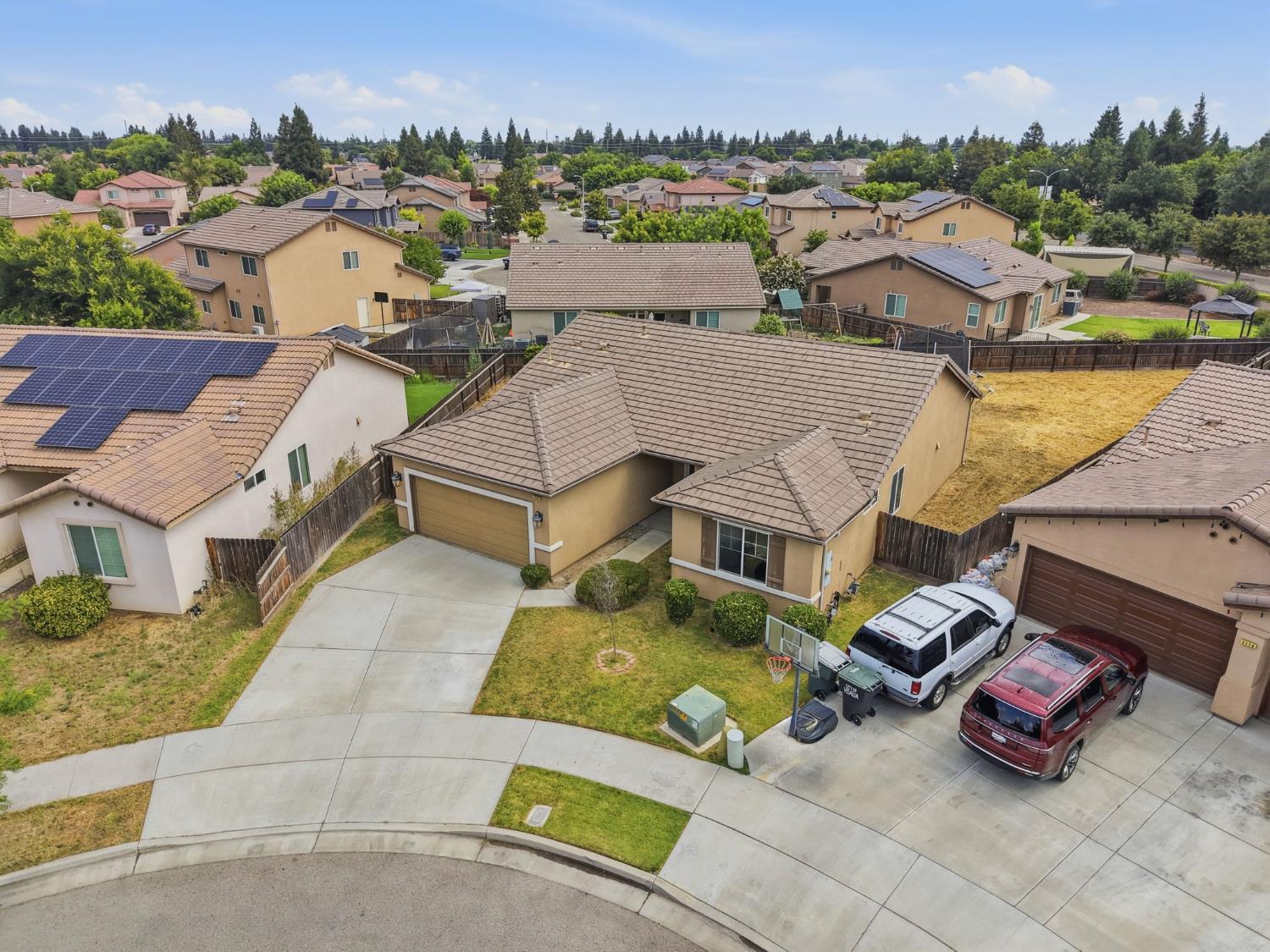 3102 SE La Vida Ct, Visalia, CA 93292