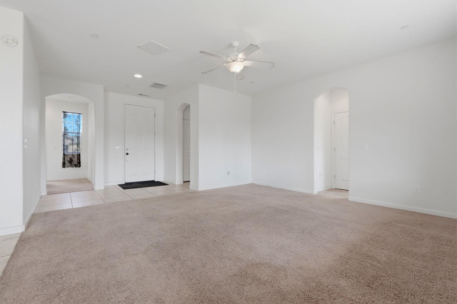 3102 SE La Vida Ct, Visalia, CA 93292
