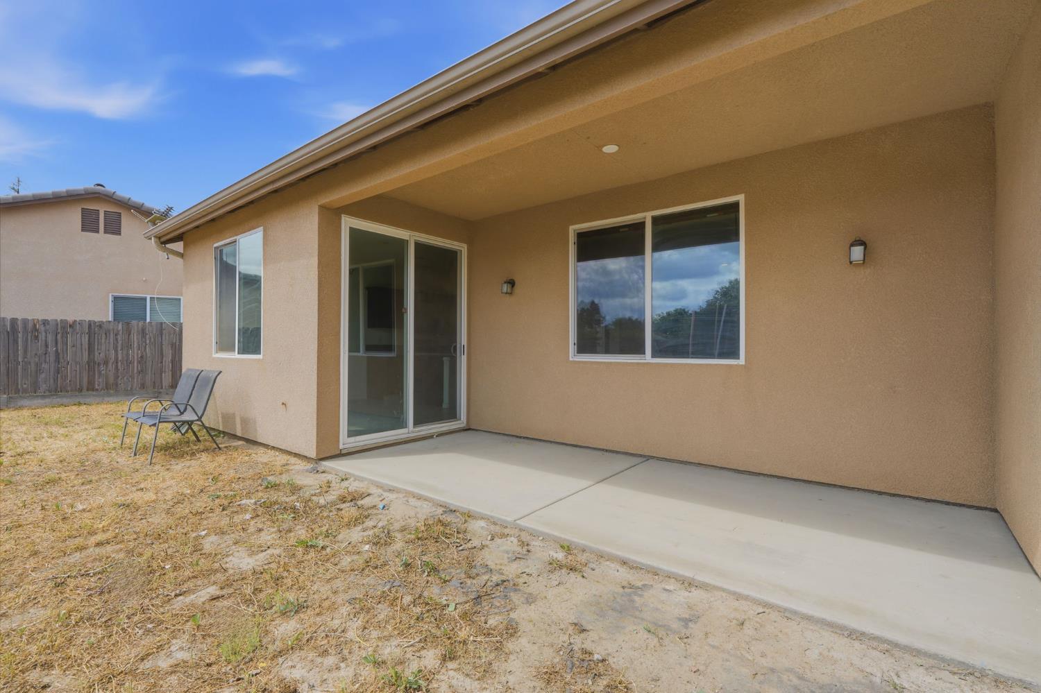 3102 SE La Vida Ct, Visalia, CA 93292