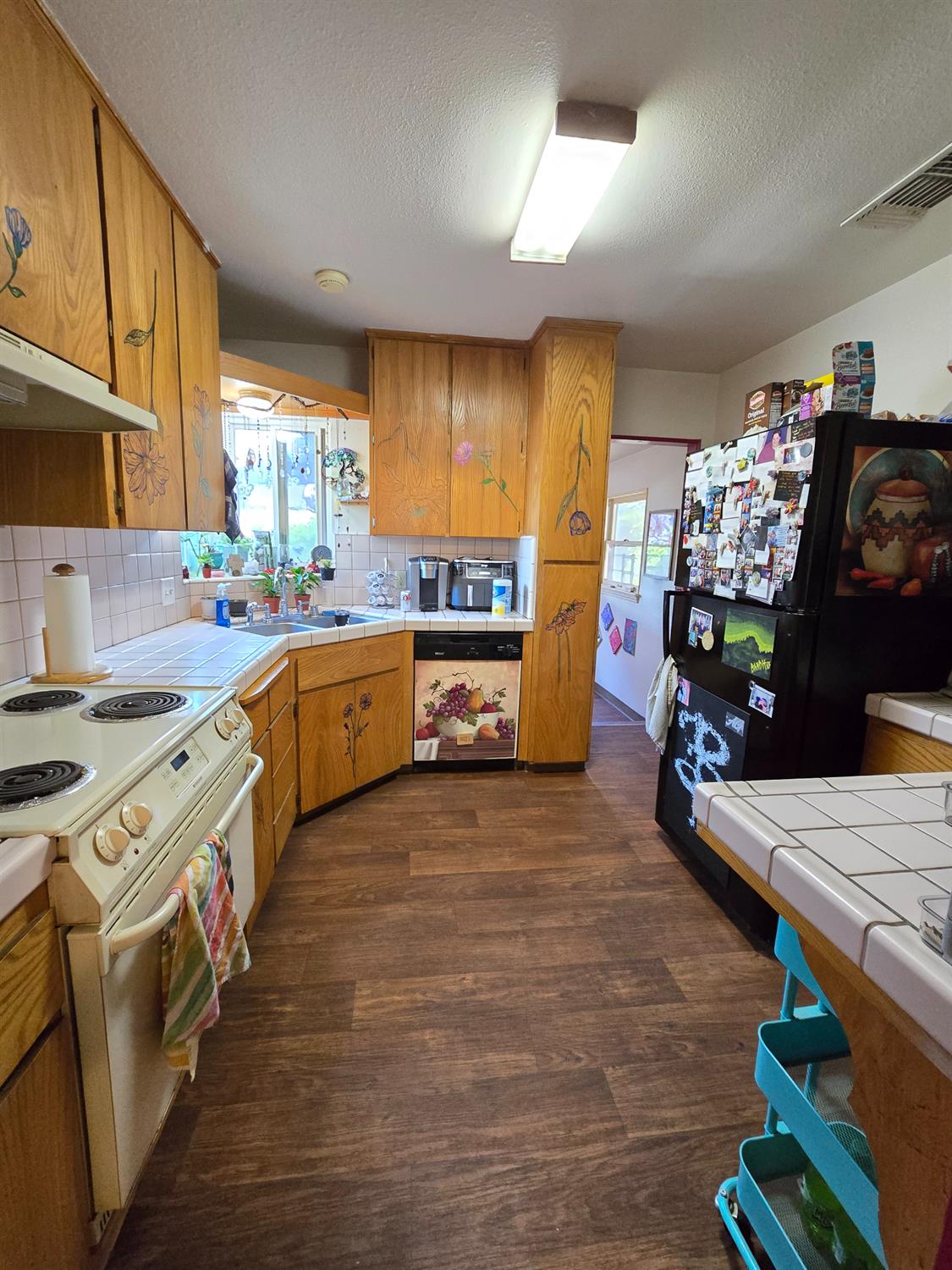 627 N Poplar Ave, Fresno, CA 93728