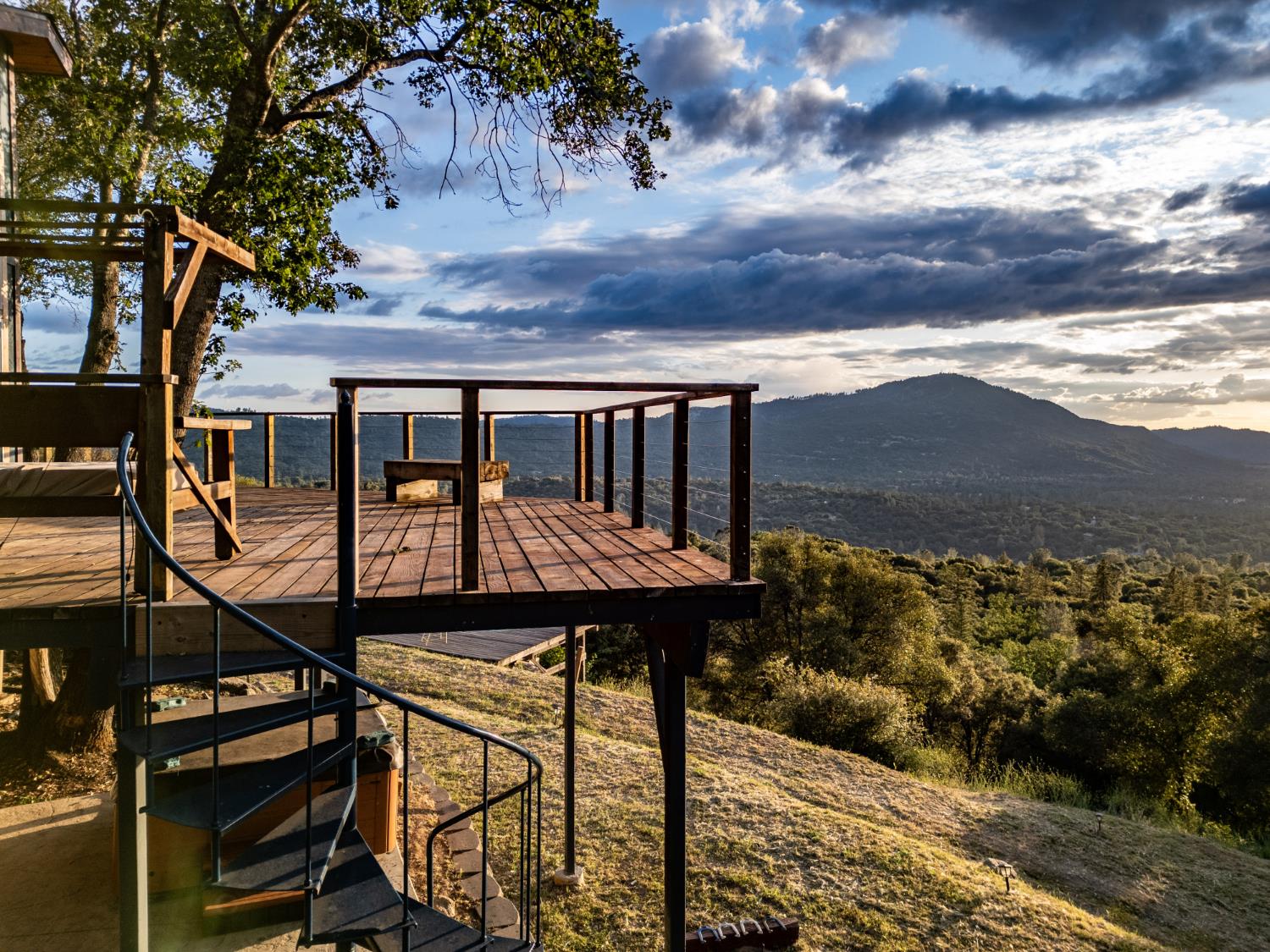 51571 Coyote Ridge Rd, Oakhurst, CA 93644