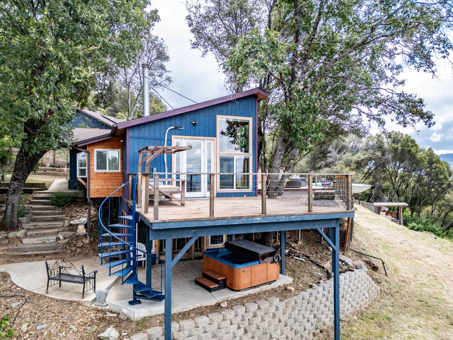 51571 Coyote Ridge Rd, Oakhurst, CA 93644