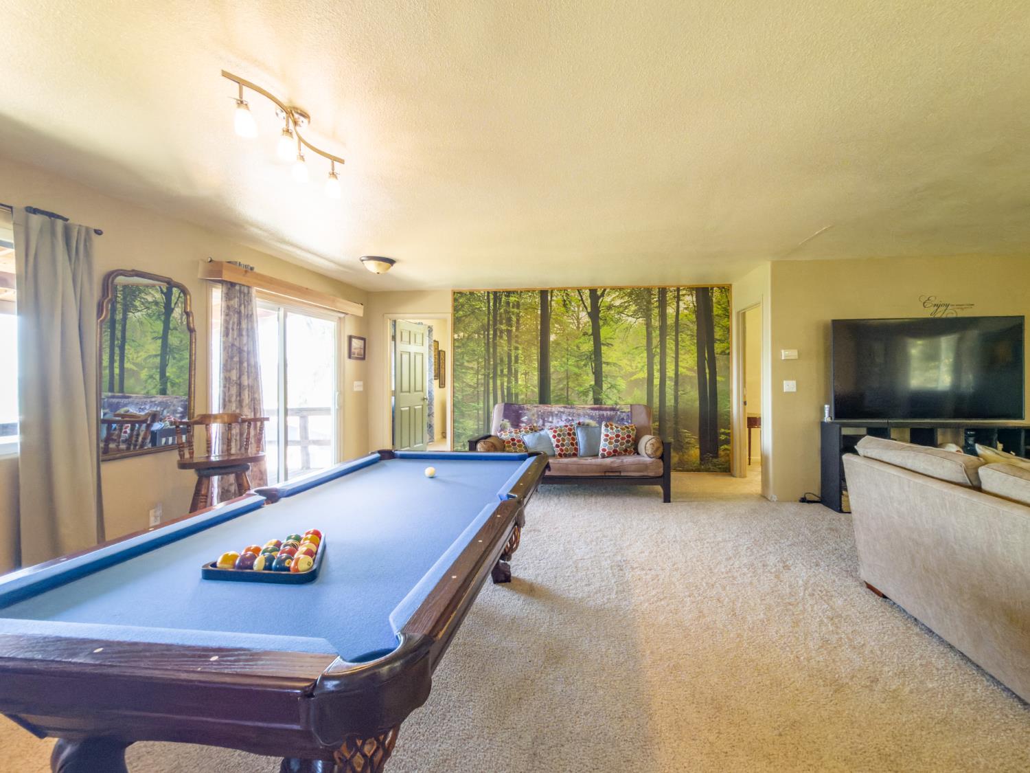 51571 Coyote Ridge Rd, Oakhurst, CA 93644