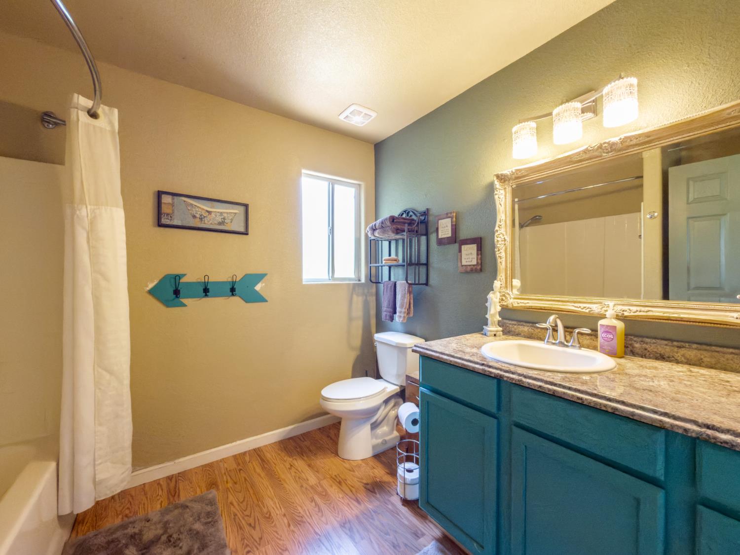 51571 Coyote Ridge Rd, Oakhurst, CA 93644