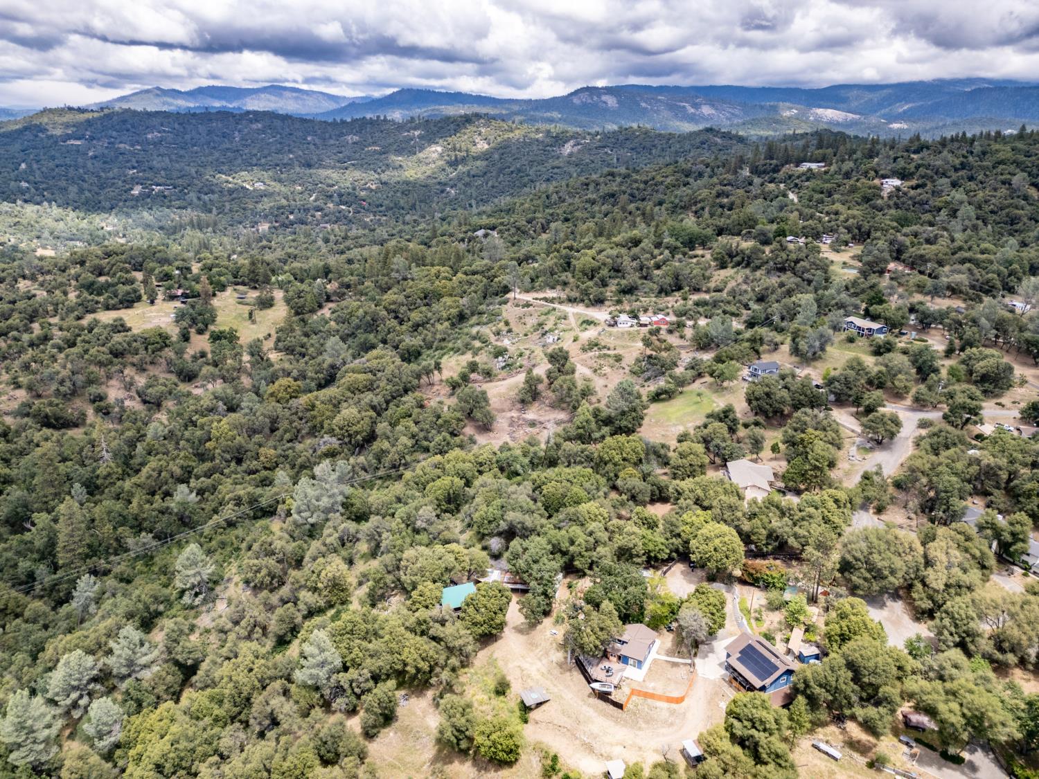 51571 Coyote Ridge Rd, Oakhurst, CA 93644