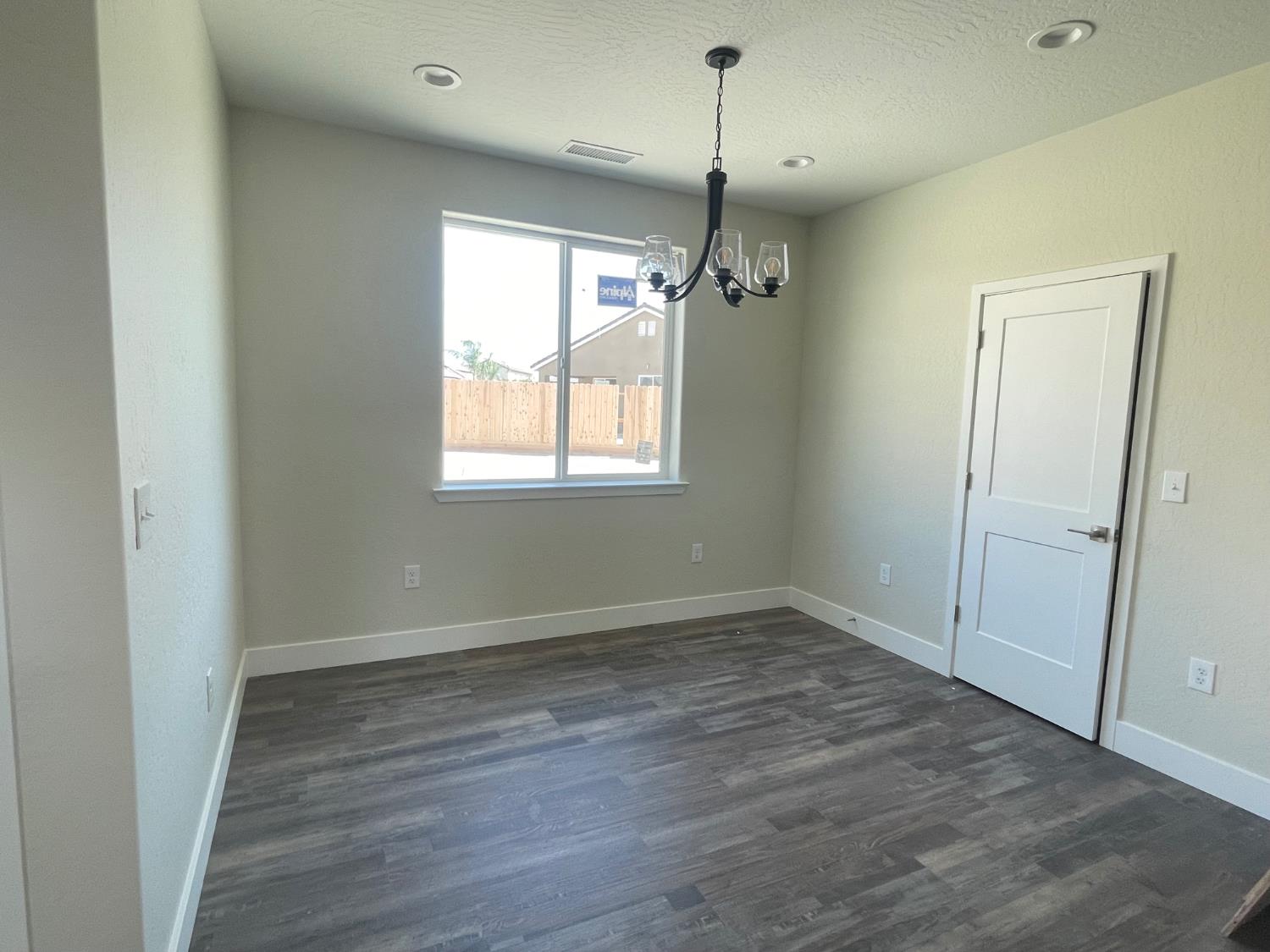 386 South Susan Ave, Kerman, CA 93630