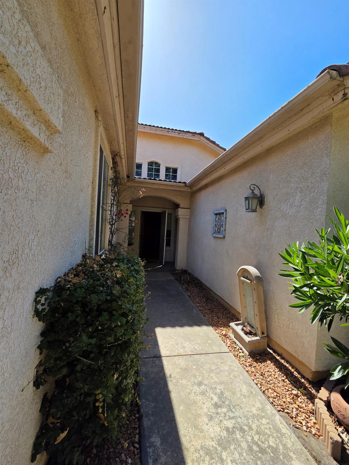 7270 N Gorma Ave, Fresno, CA 93722