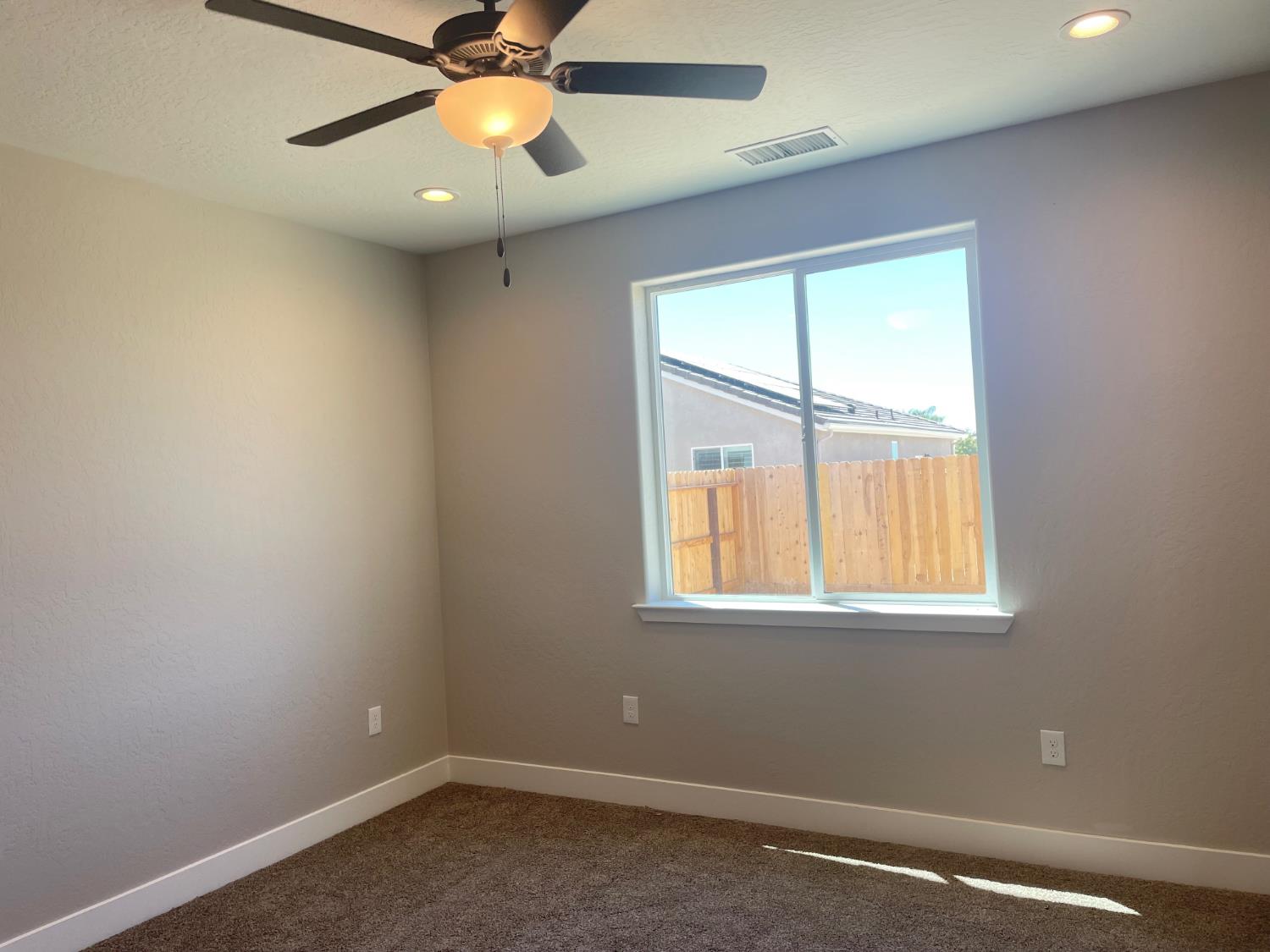 16259 West David Ave, Kerman, CA 93630