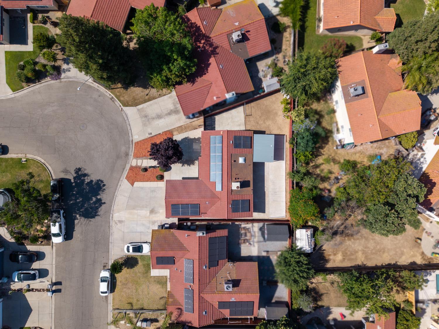 6168 N Lola Ave, Fresno, CA 93722