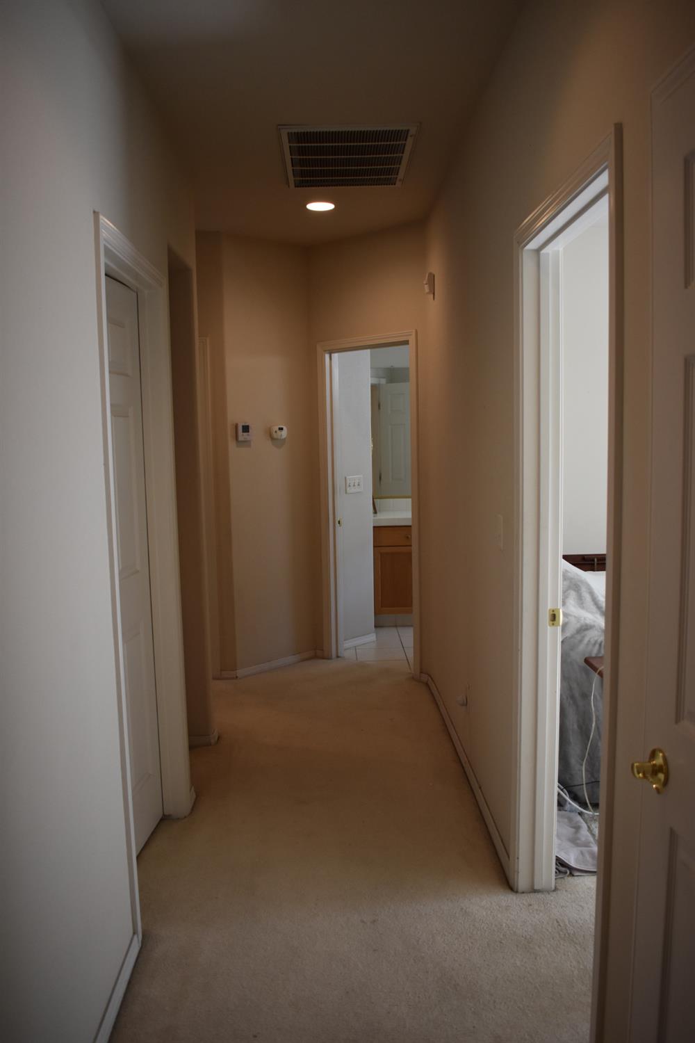 829 E Green Acres Dr, Fresno, CA 93720