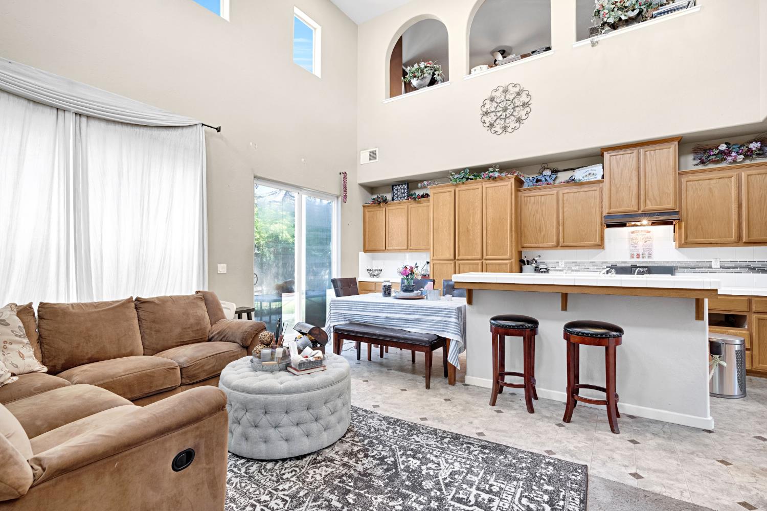 3248 N Applegate Ave, Fresno, CA 93737