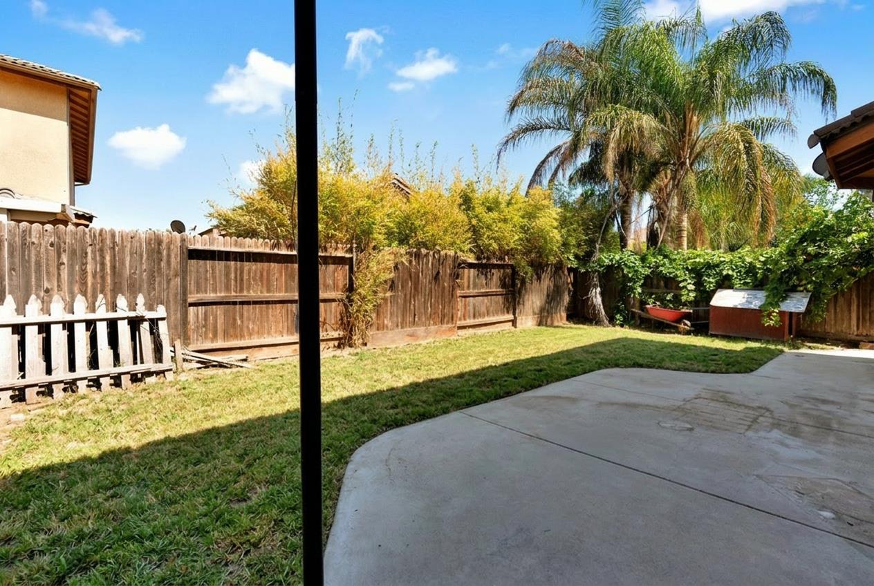 3248 N Applegate Ave, Fresno, CA 93737