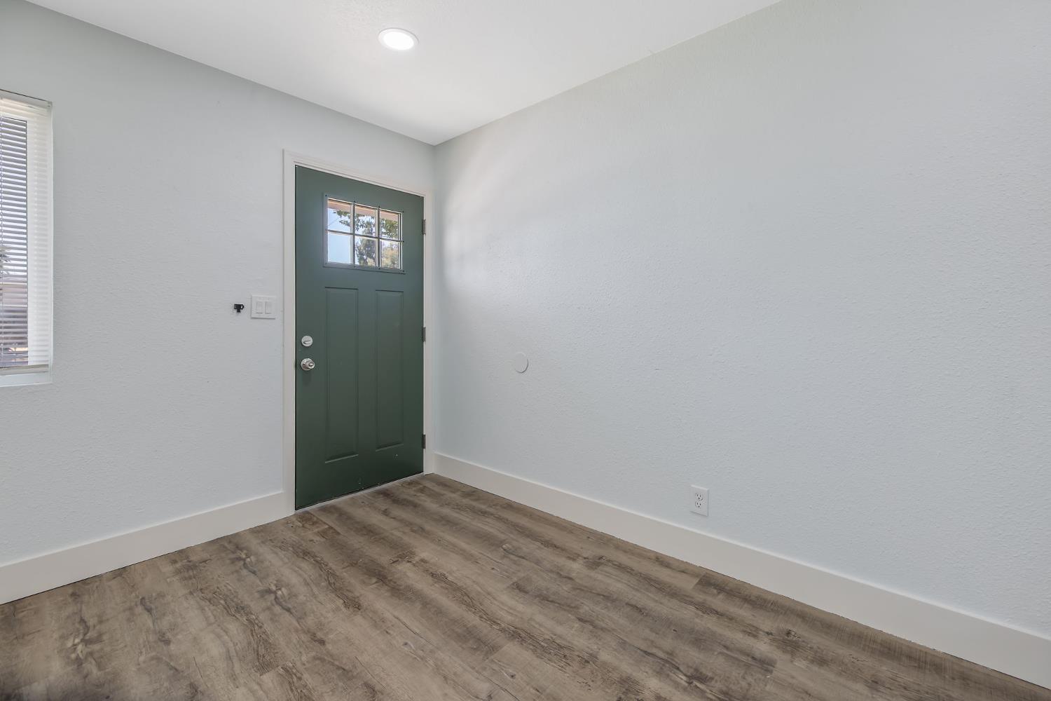 2673 S Bardell Ave, Fresno, CA 93706
