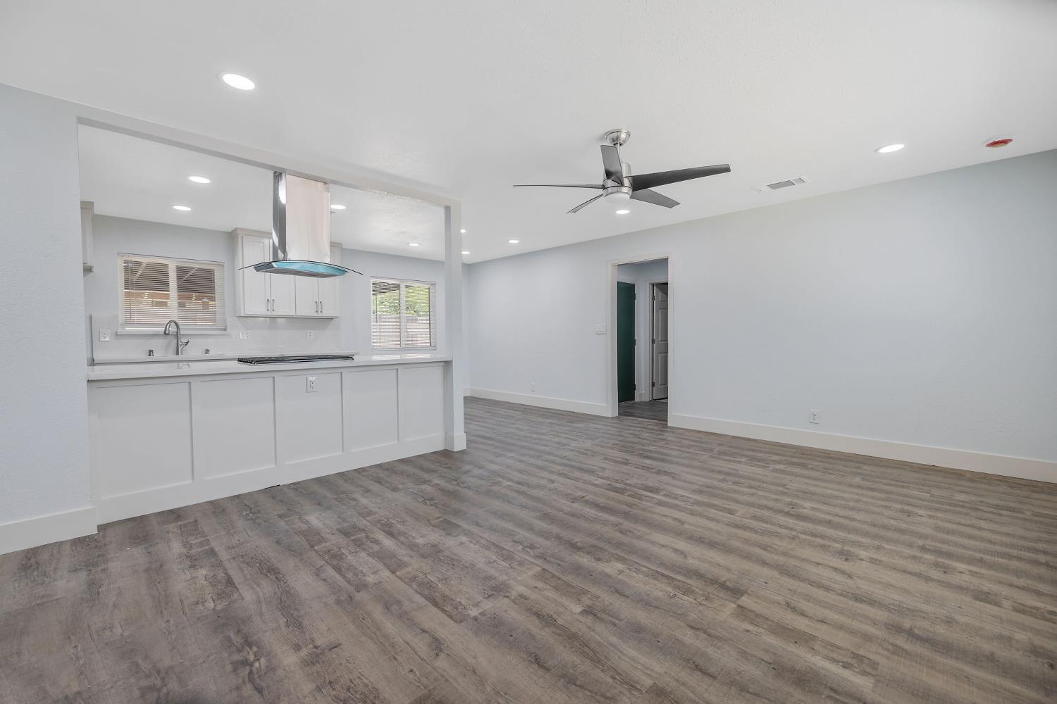 2673 S Bardell Ave, Fresno, CA 93706