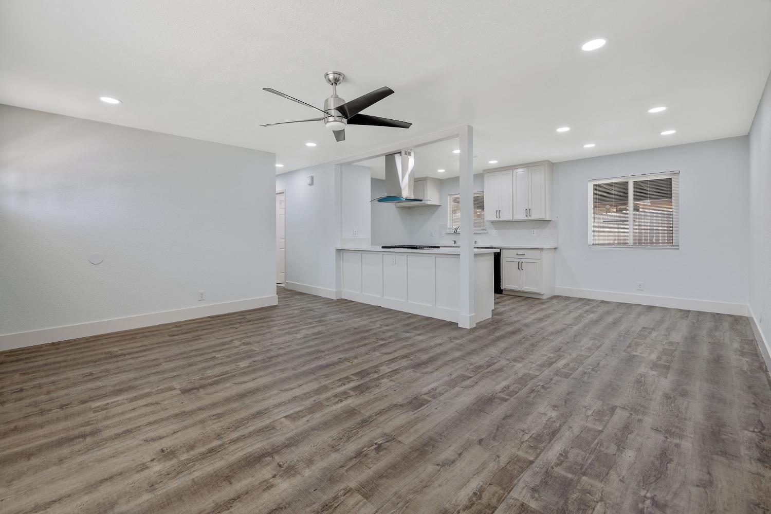 2673 S Bardell Ave, Fresno, CA 93706