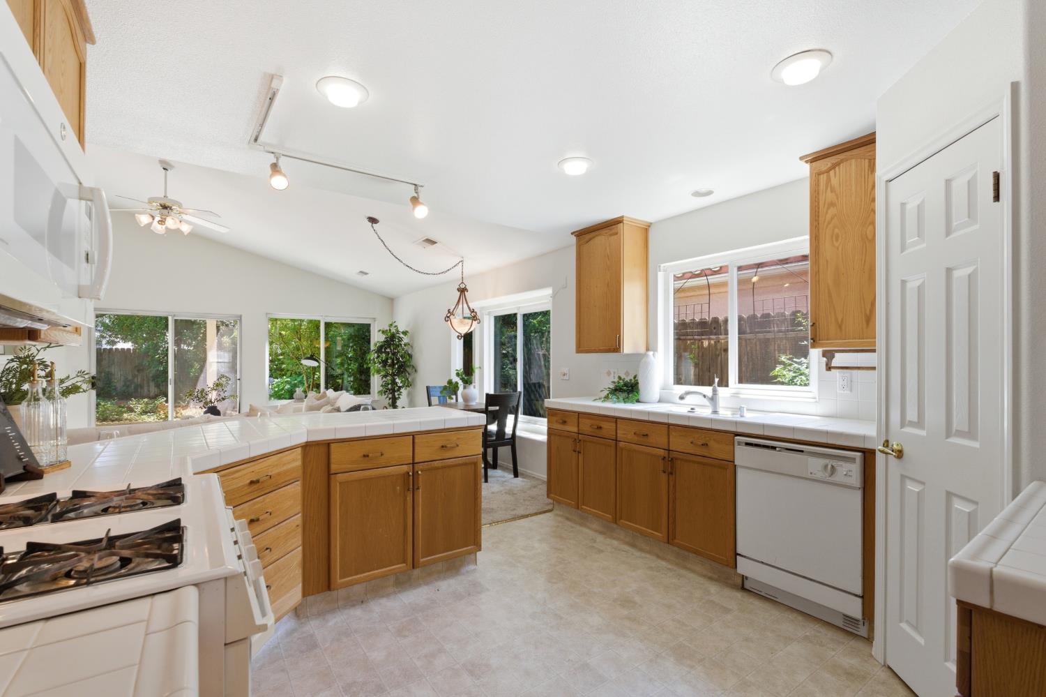 1757 E Birch Avenue, Fresno, CA 93720