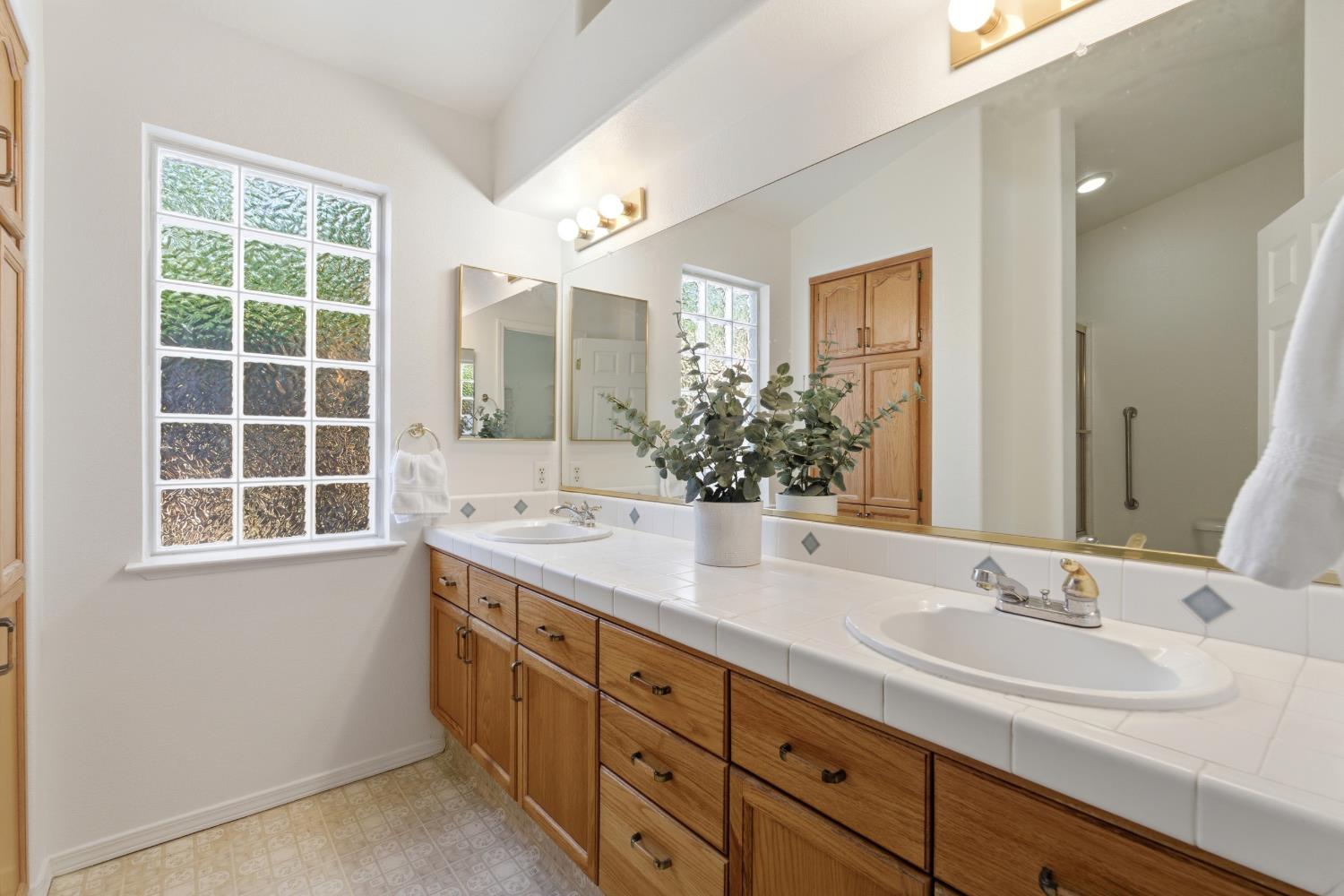 1757 E Birch Avenue, Fresno, CA 93720