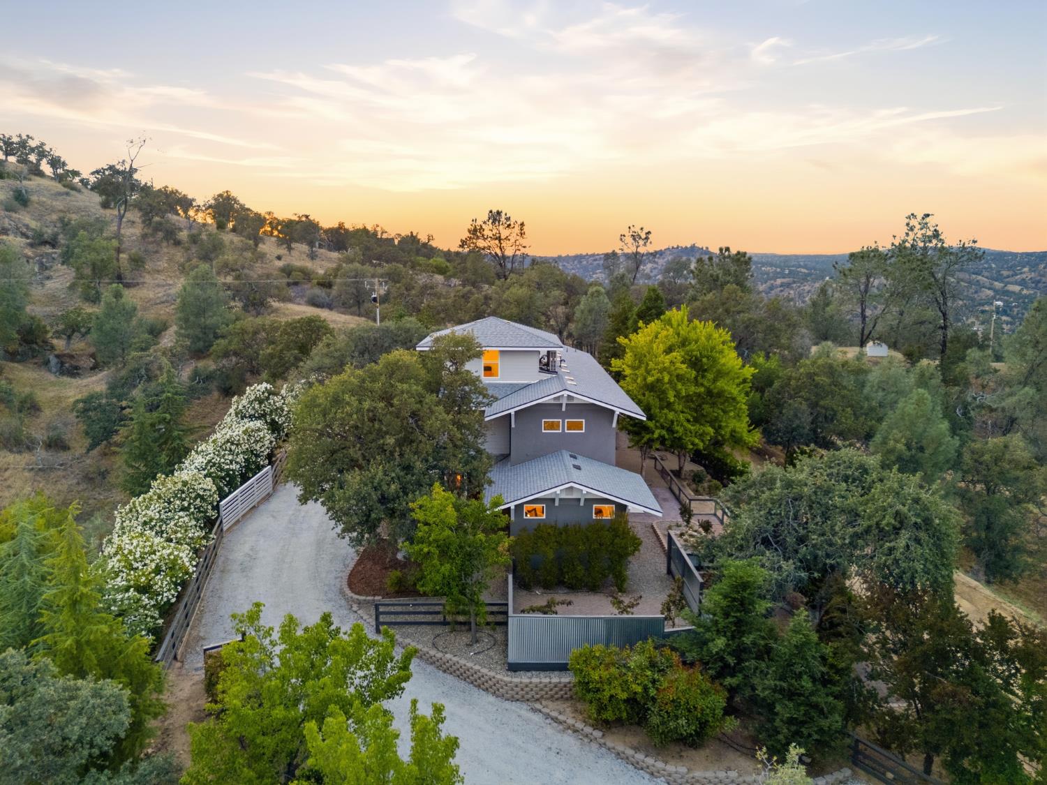 41819 Lilley Mountain Dr, Coarsegold, CA 93614