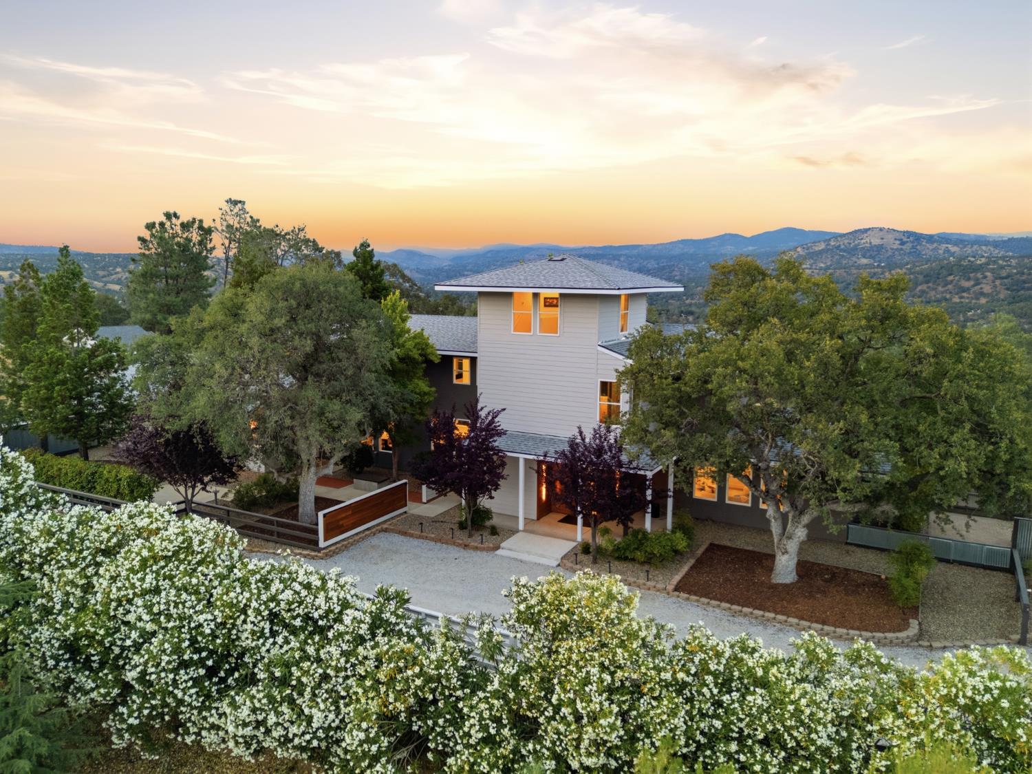 41819 Lilley Mountain Dr, Coarsegold, CA 93614