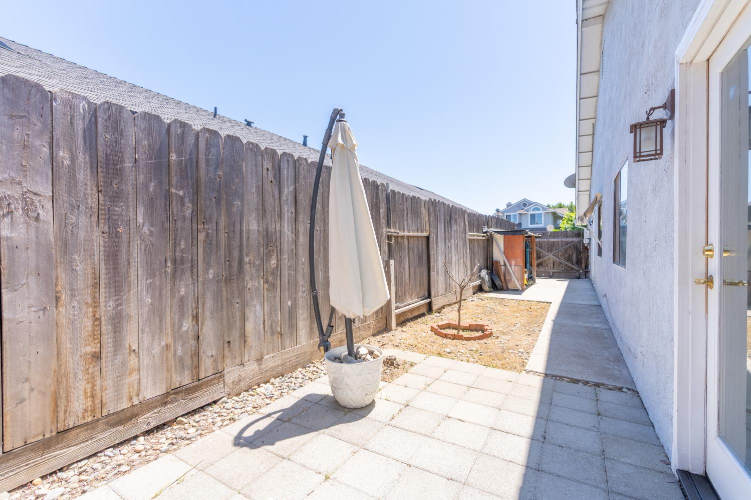 2021 Elwin Way, Modesto, CA 95350