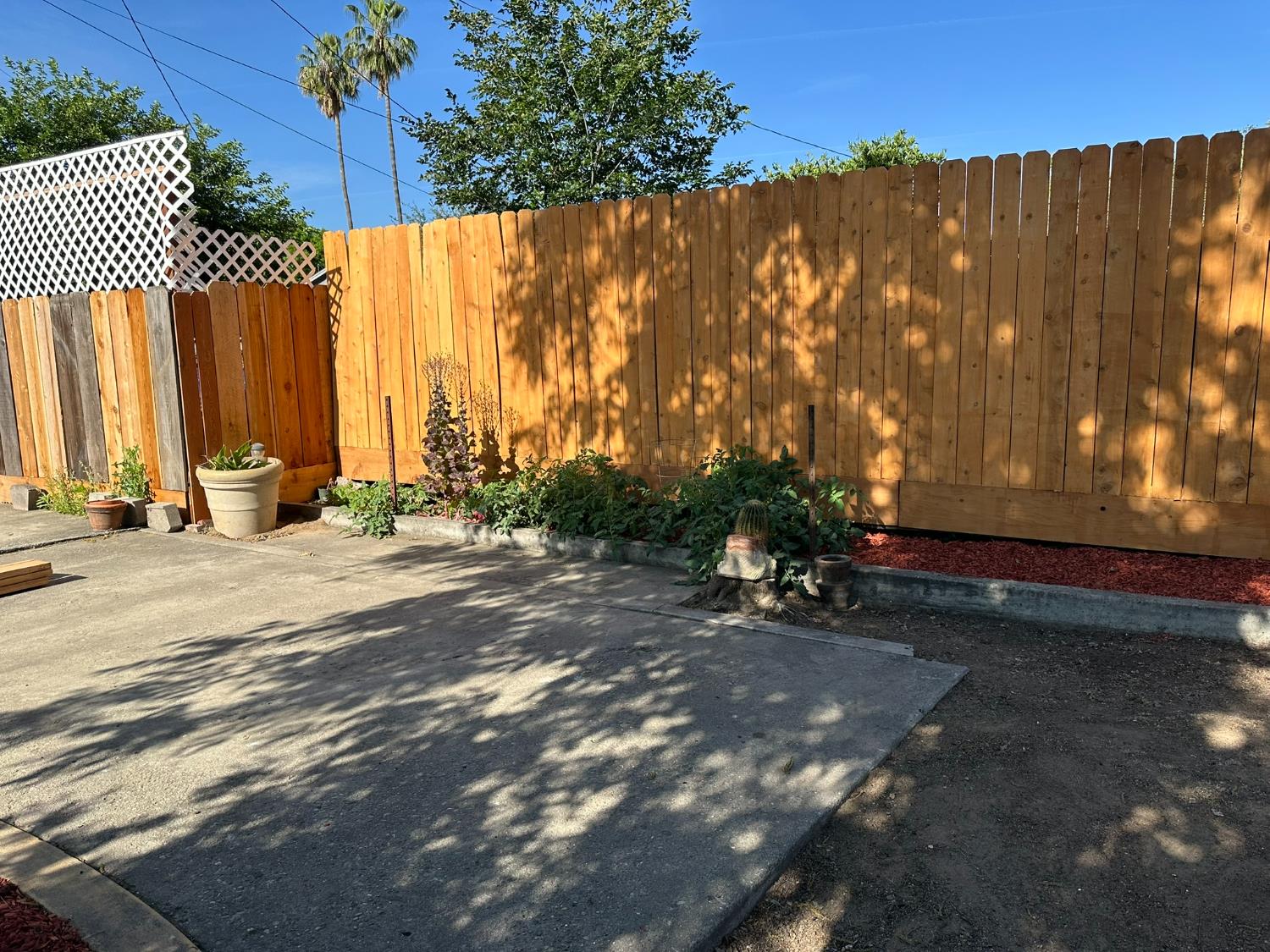 1441 N Calaveras, Fresno, CA 93728