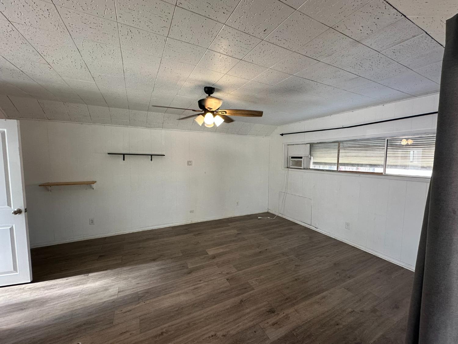 1441 N Calaveras, Fresno, CA 93728