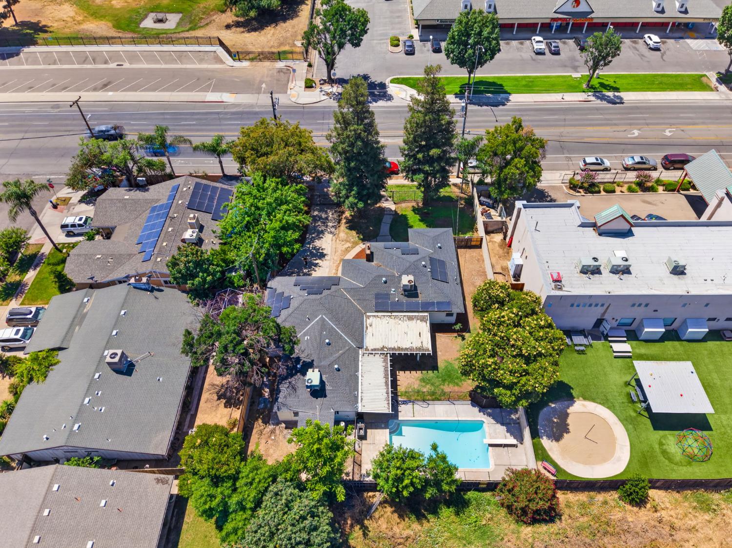 3245 E Gettysburg Ave, Fresno, CA 93726